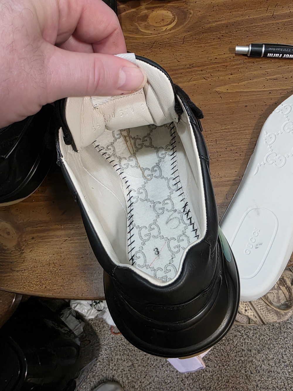 Gucci Black Leather Men's Sneaker with Rainbow Logo Accent With C.O.A. - Picture 6 of 15